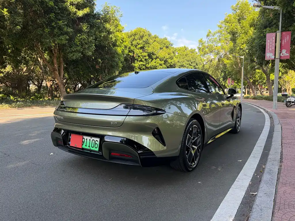 XIAOMI CAR XIAOMI SU7