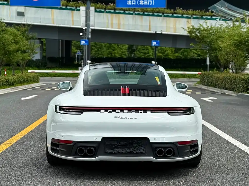 Porsche 911 2022 Carrera 3.0T