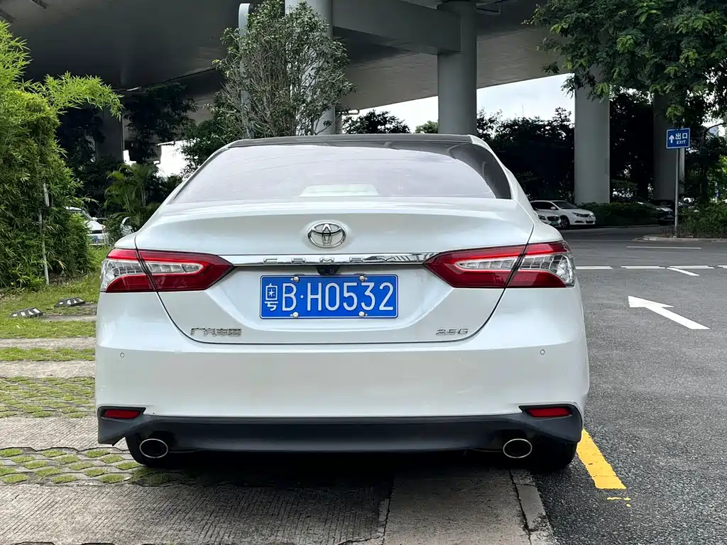 Toyota Camry 2019 2.5G Luxury
