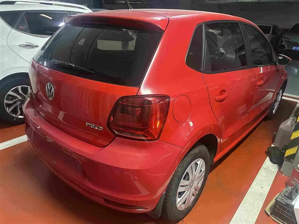 Volkswagen Polo 2016 1.4L AT