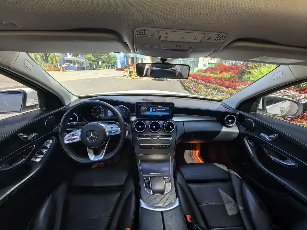 Mercedes-Benz C-Class — миниатюра 14