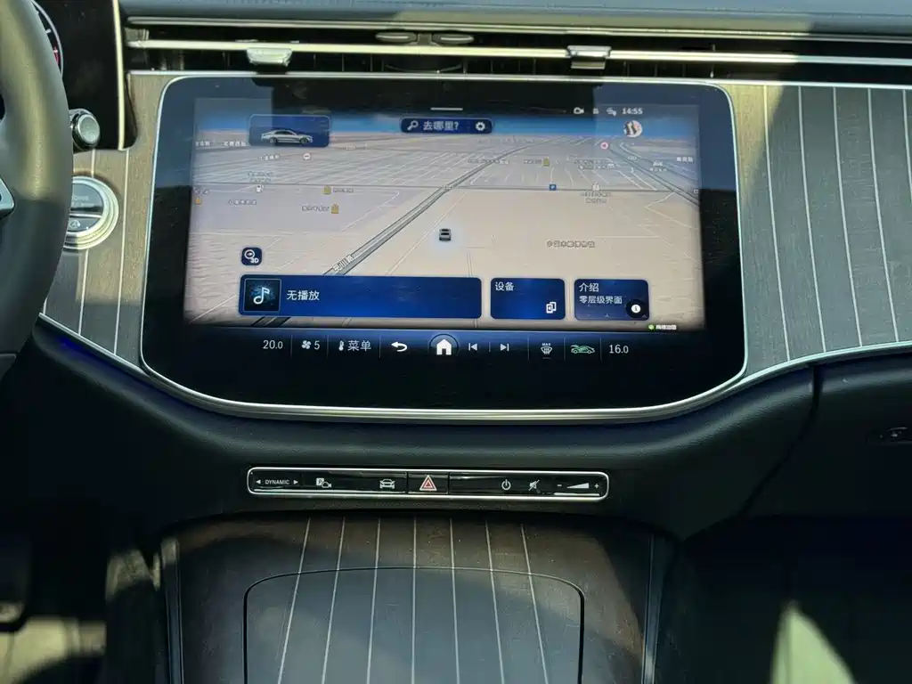 Mercedes-Benz E-Class — миниатюра 17