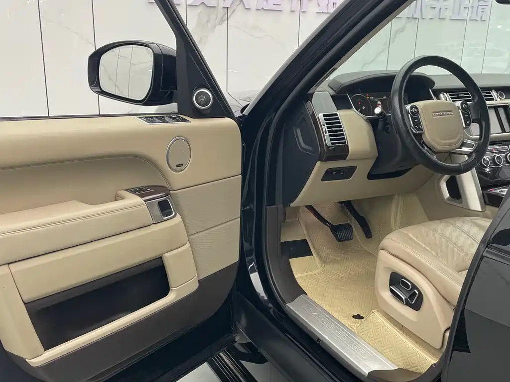 Land Rover Range Rover 2014 3.0 TDV6 Vogue SE