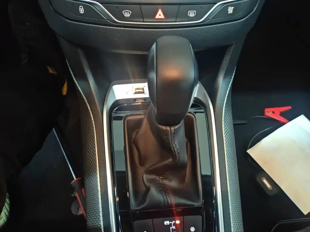 Peugeot 408 — миниатюра 14