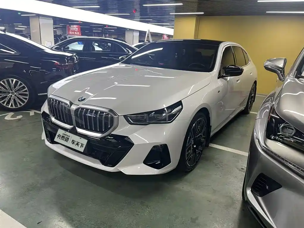 BMW 5 Series 2024