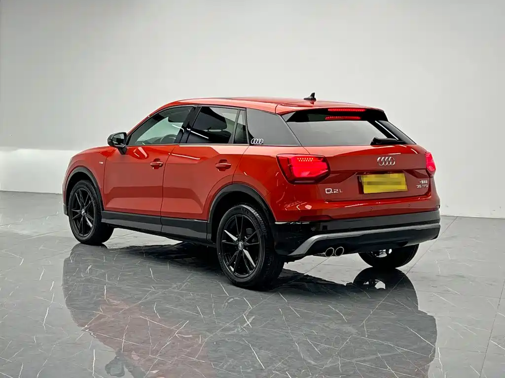 Audi Q2L — миниатюра 4