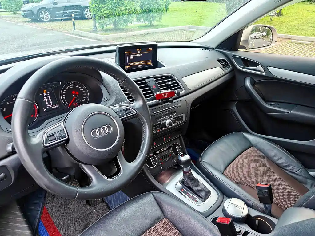 Audi Q3 — миниатюра 11