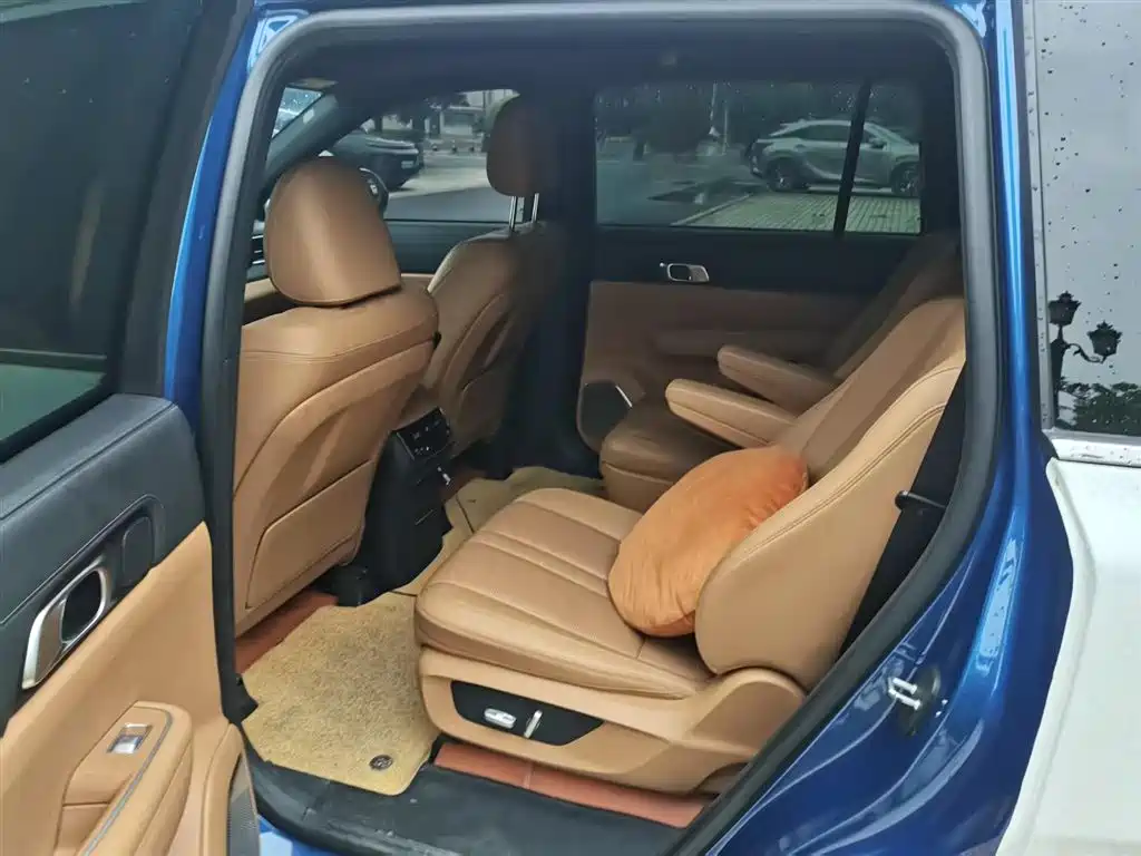 Li Auto ONE 2020 6 мест