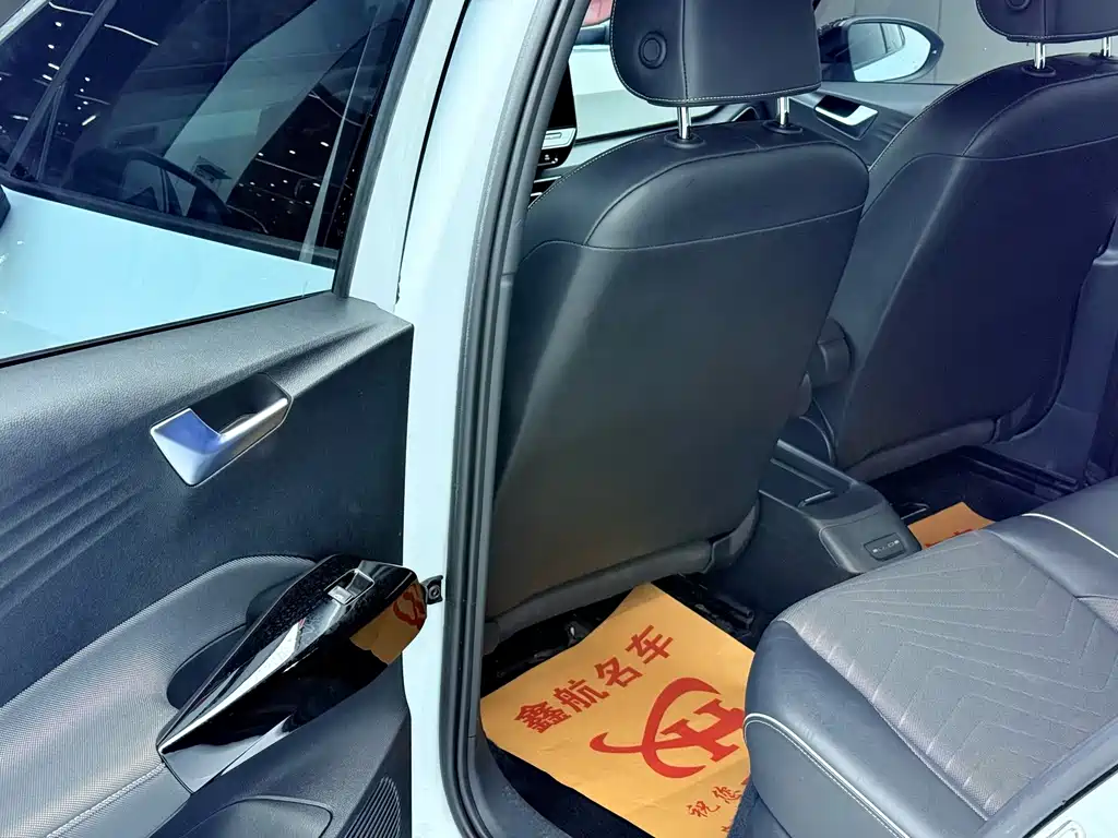 Volkswagen ID.3 — миниатюра 8
