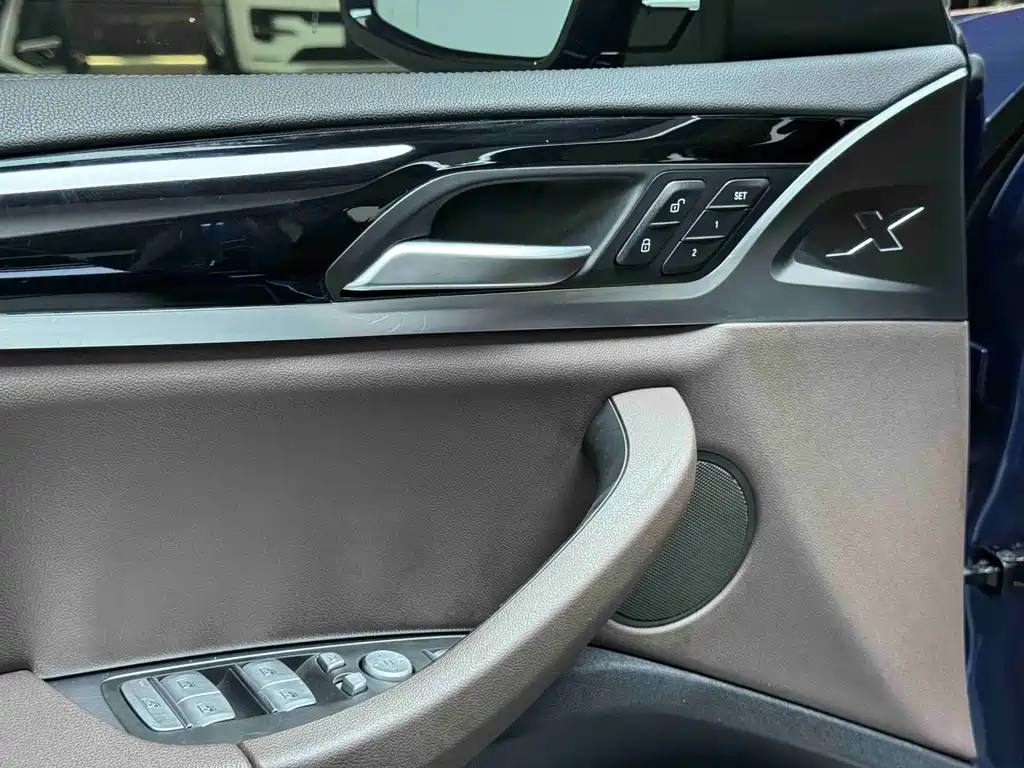 BMW X3 — миниатюра 6