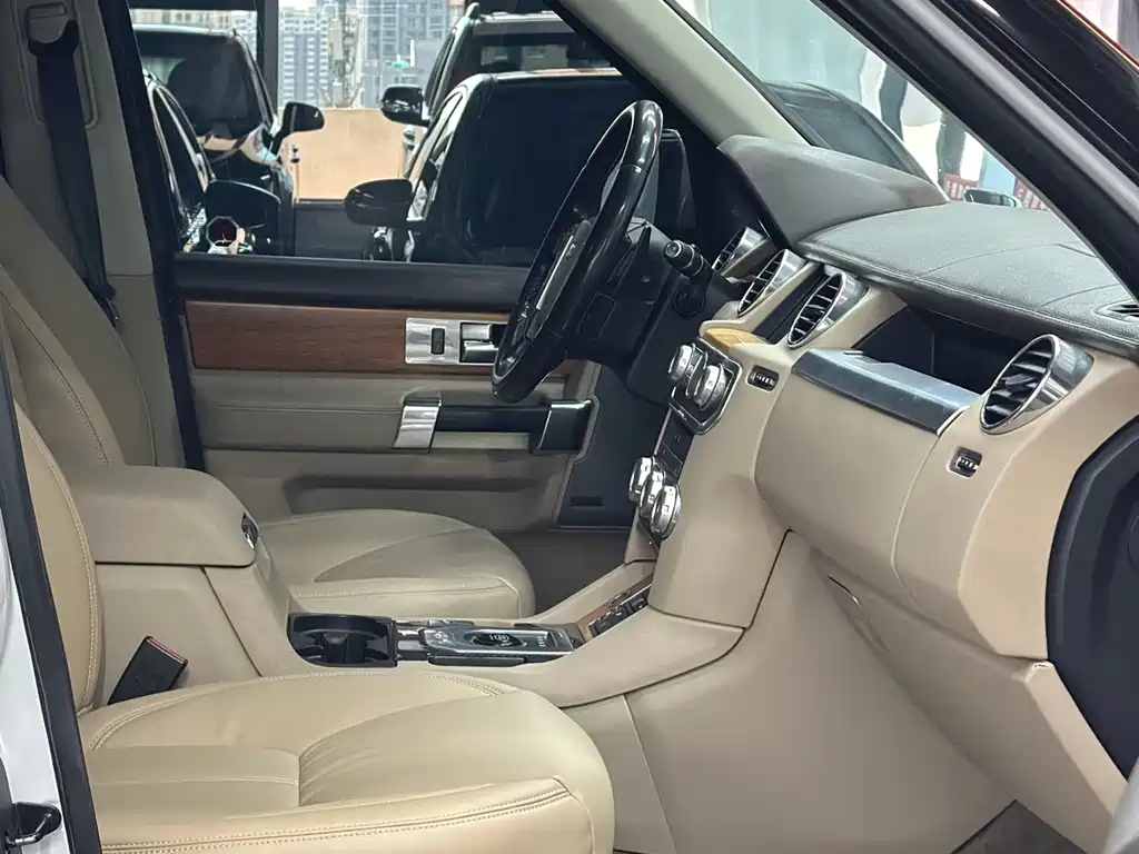 Land Rover Discovery 2014 3.0T