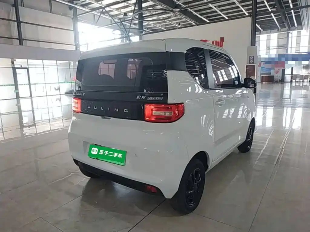 Wuling MINIEV — миниатюра 7