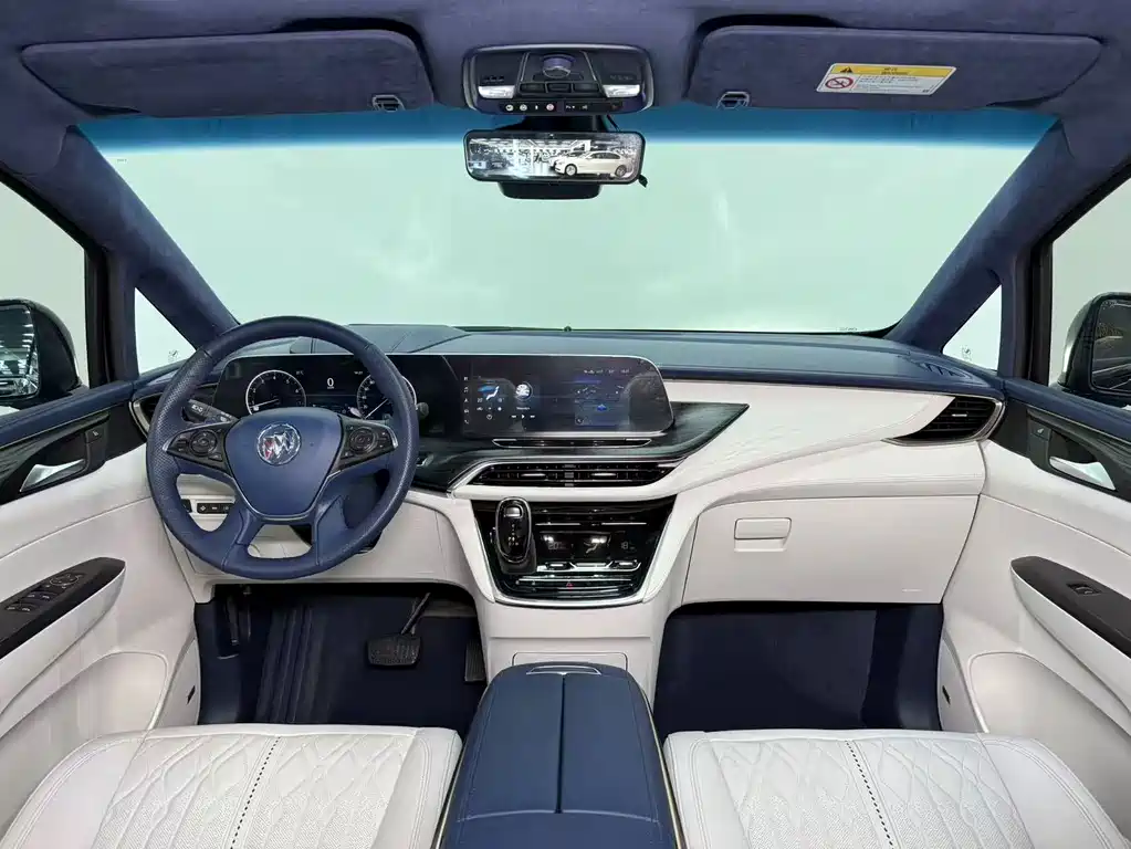 Buick GL8 — миниатюра 7
