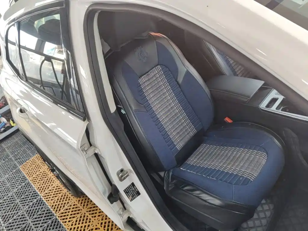 Roewe RX5 — миниатюра 25