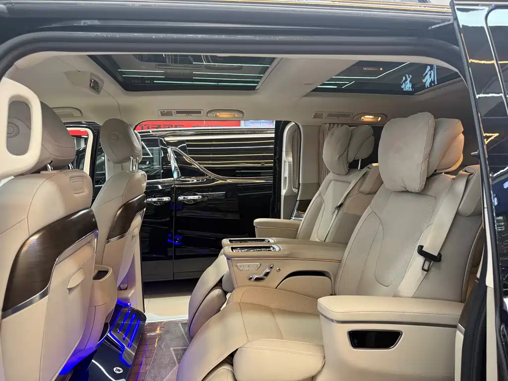 Mercedes-Benz V-Class V 2022 V 260 L Luxury