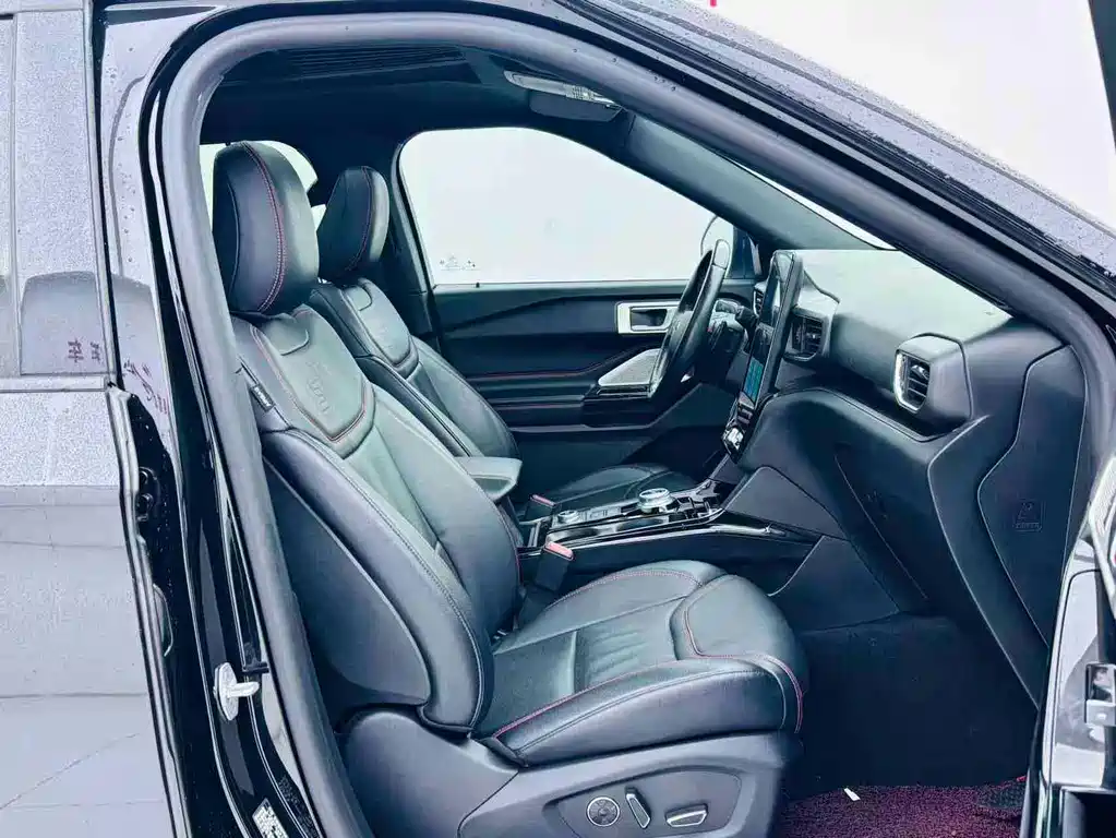 Ford Explorer — миниатюра 16