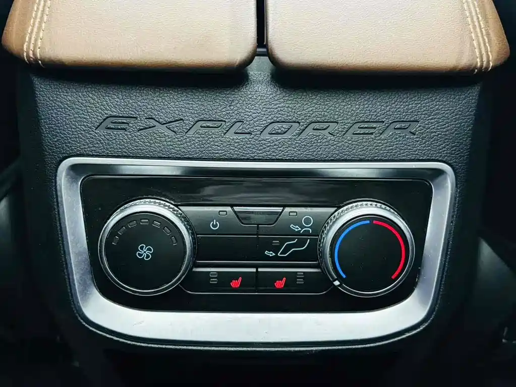 Ford Explorer — миниатюра 14