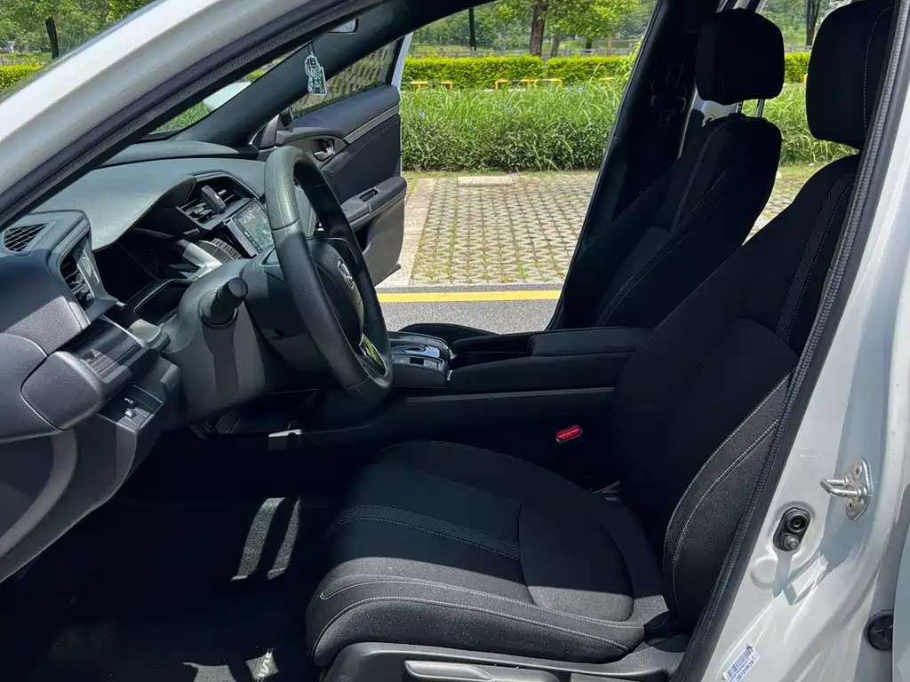 Honda Civic 2021 HATCHBACK 220TURBO CVT