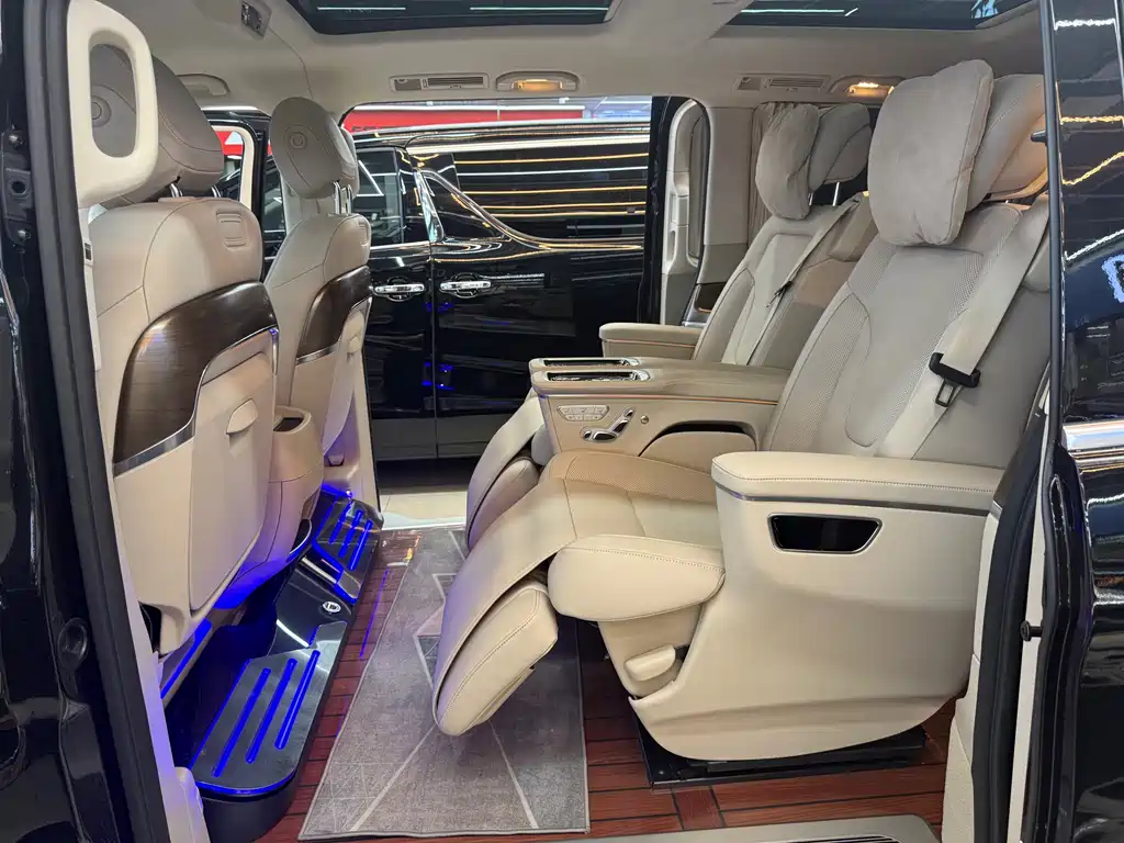 Mercedes-Benz V-Class V 2022 V 260 L Luxury