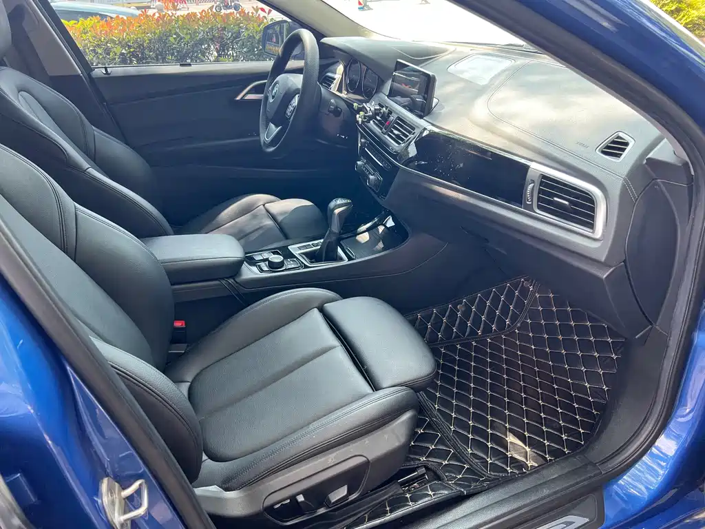 BMW 1 Series — миниатюра 12