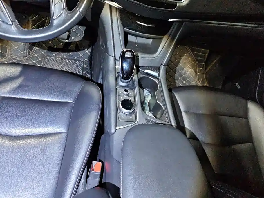 Cadillac XT5 — миниатюра 16