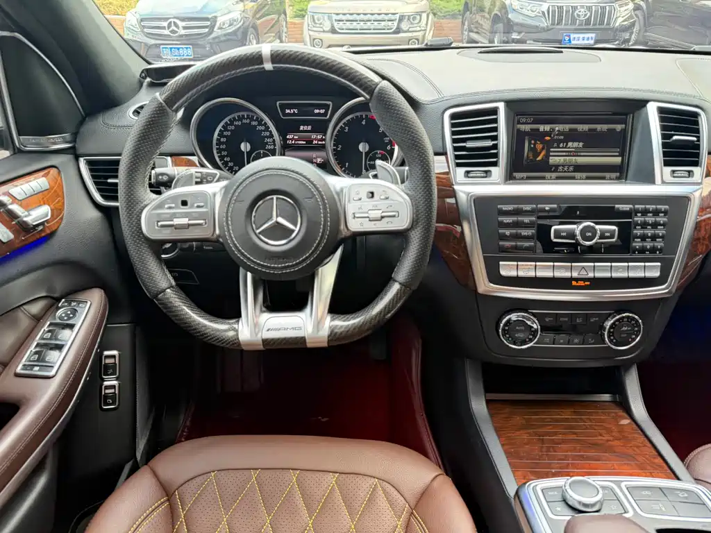 Mercedes-Benz GL-Class — миниатюра 8