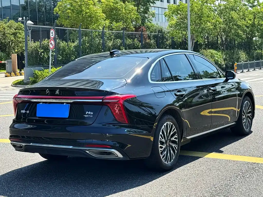 Hongqi Hongqi H5 — миниатюра 9