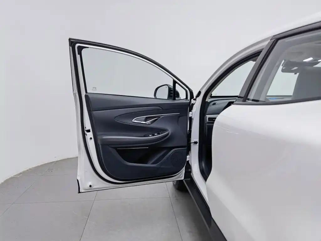 Changan UNI-T — миниатюра 8