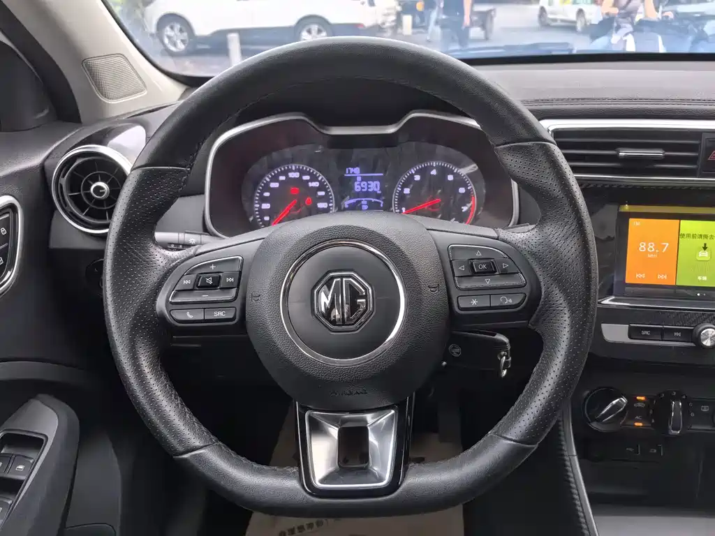 MG ZS — миниатюра 14