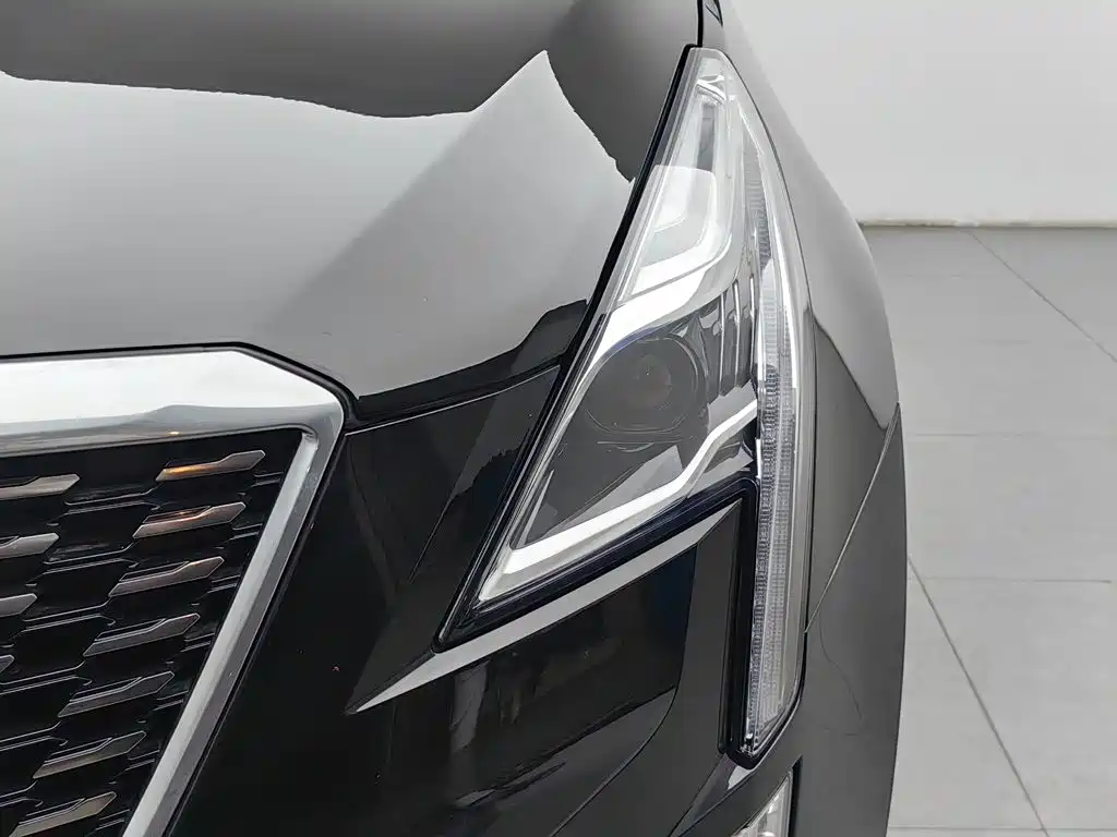 Cadillac XT5 — миниатюра 7