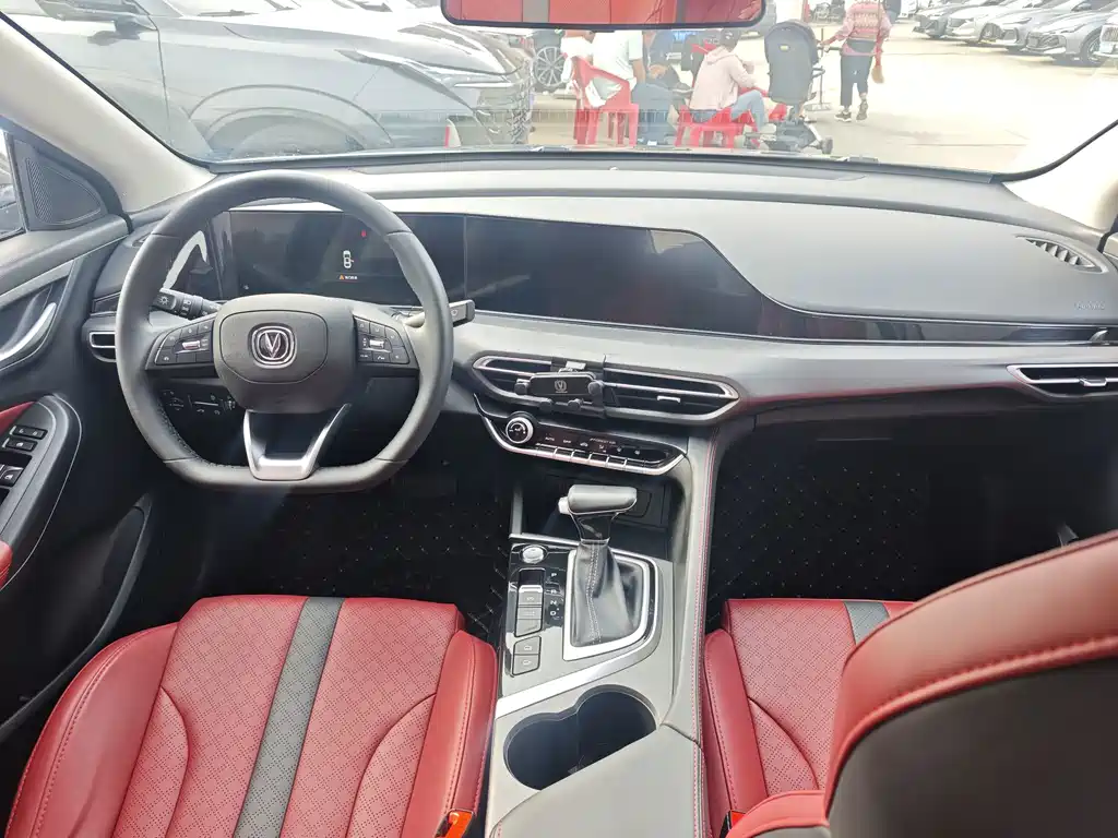 Changan Eado — миниатюра 6