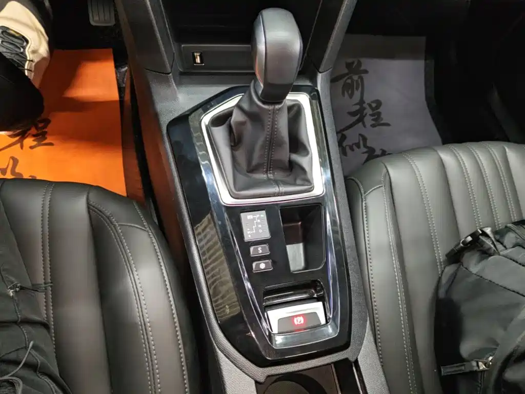 Peugeot 408 — миниатюра 14