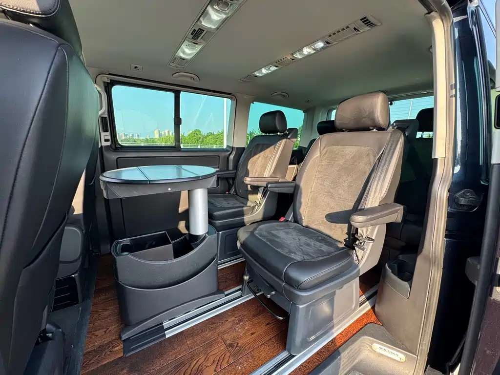 Volkswagen Multivan — миниатюра 33
