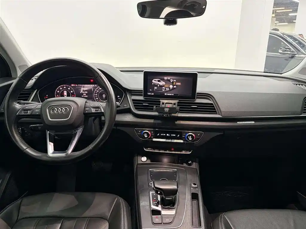 Audi Q5L — миниатюра 9