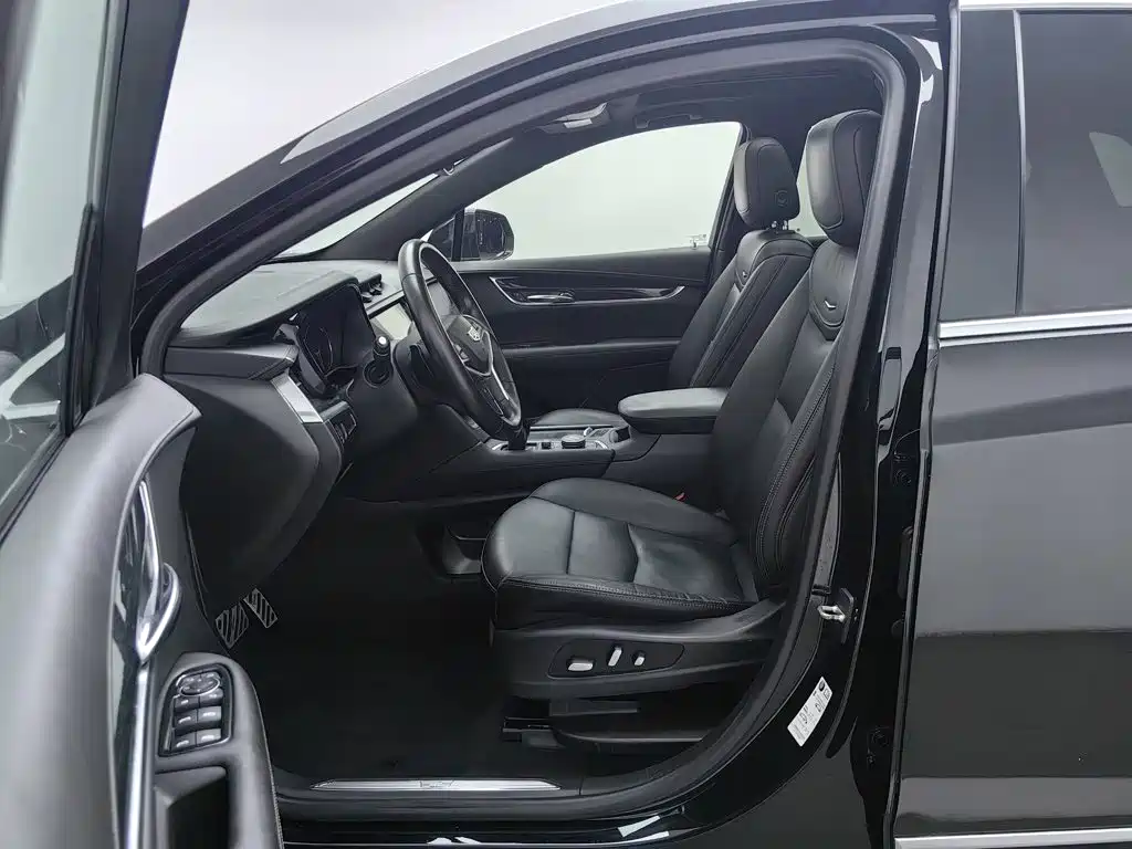 Cadillac XT5 — миниатюра 10
