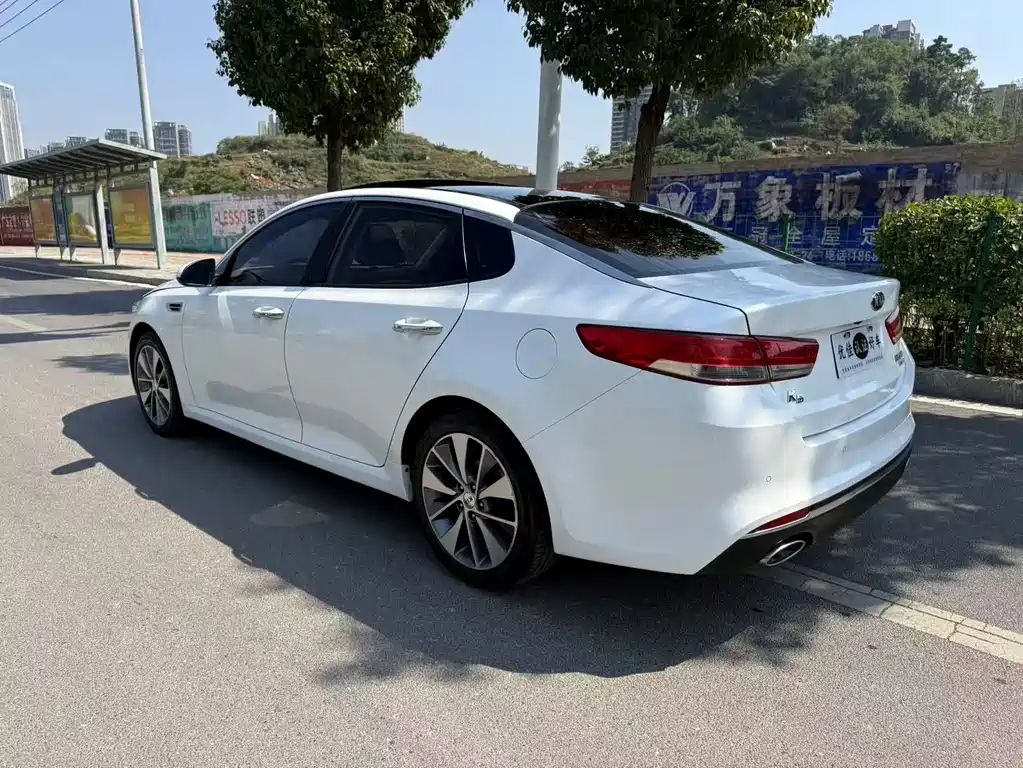 Kia K5 — миниатюра 10