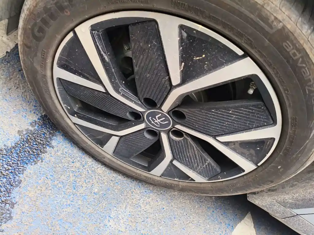 BYD L DM-i — миниатюра 23
