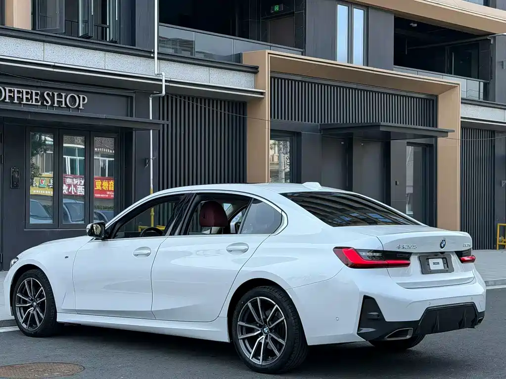 BMW 3 Series — миниатюра 8