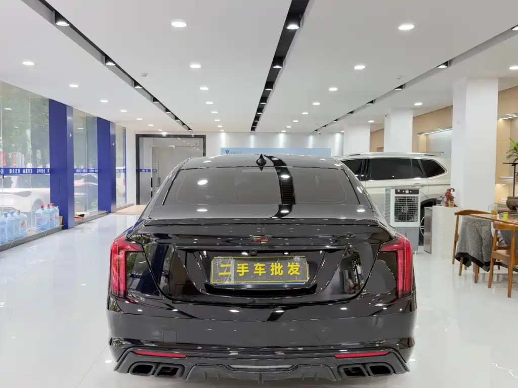 Cadillac CT5 — миниатюра 8