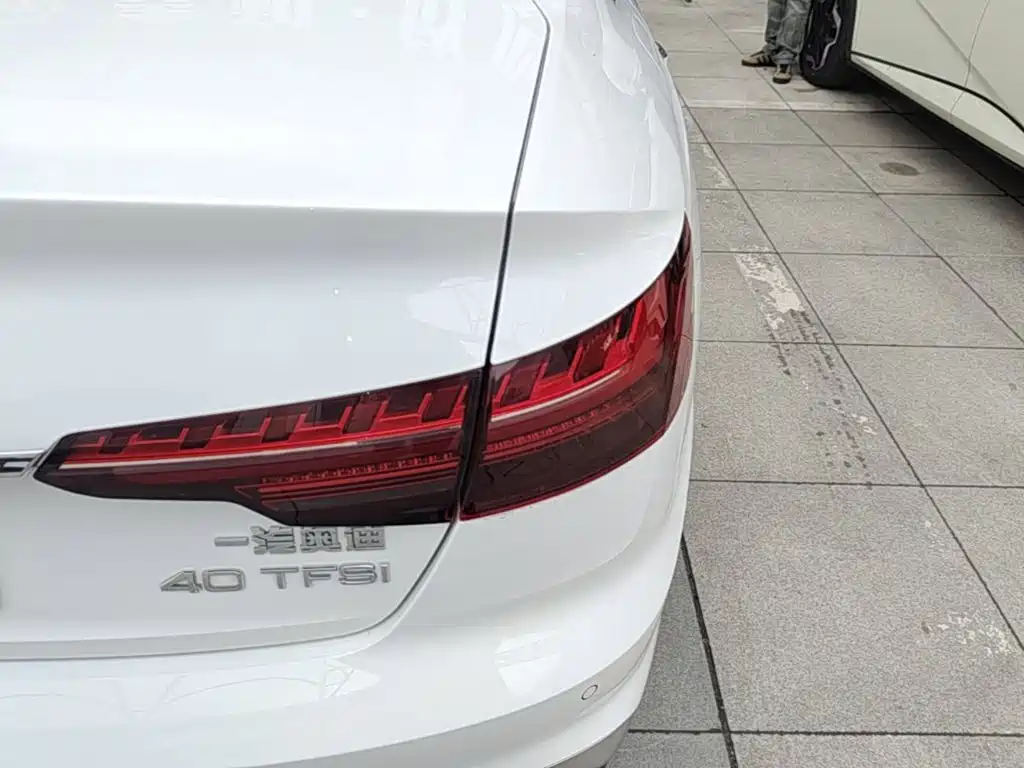 Audi A4L — миниатюра 8