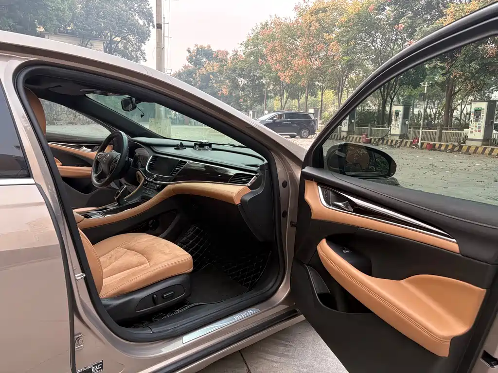 Buick LaCrosse — миниатюра 15