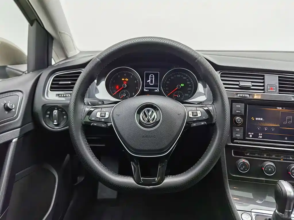 Volkswagen Golf — миниатюра 11