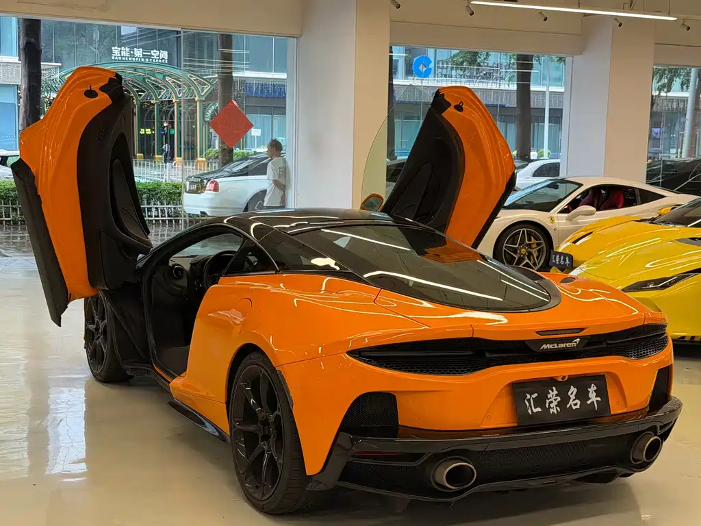 McLaren GT — миниатюра 10