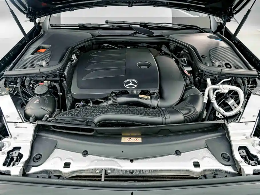 Mercedes-Benz E-Class — миниатюра 24