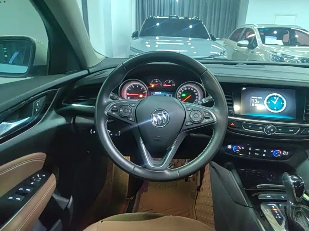 Buick Regal — миниатюра 11