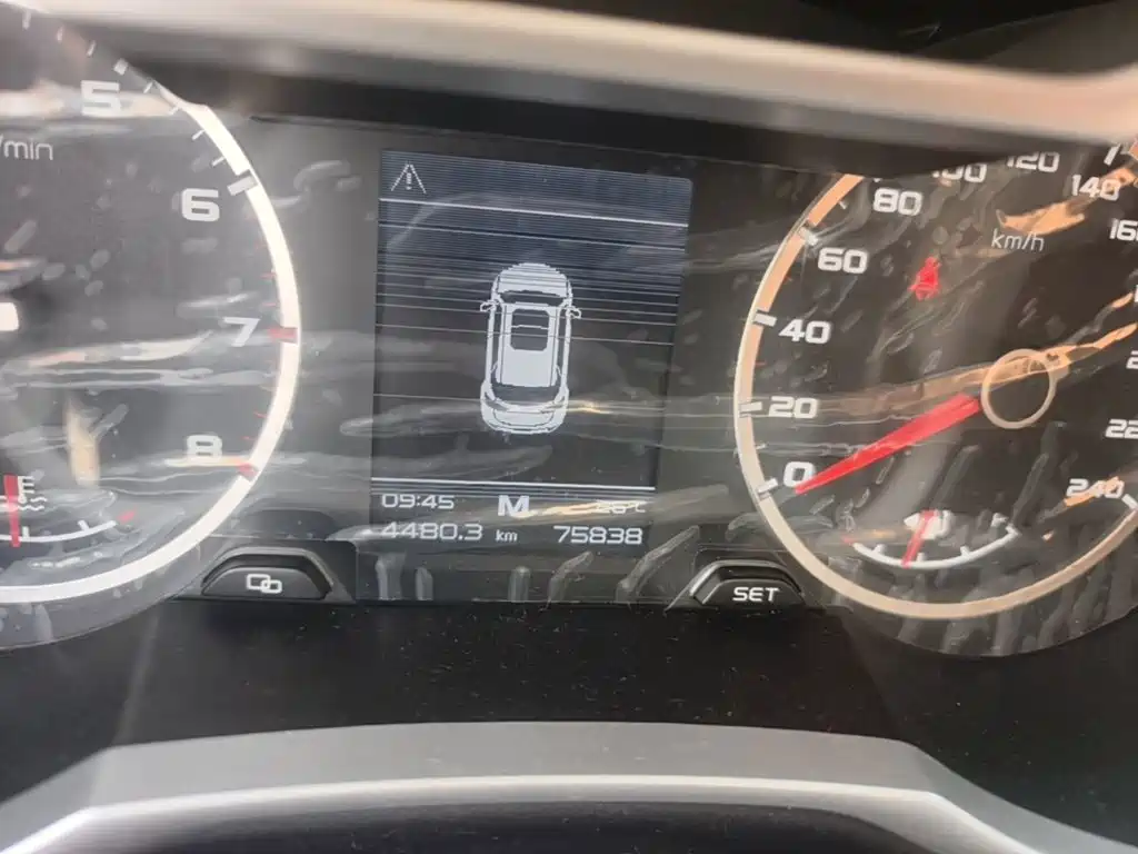Geely Boyue — миниатюра 12