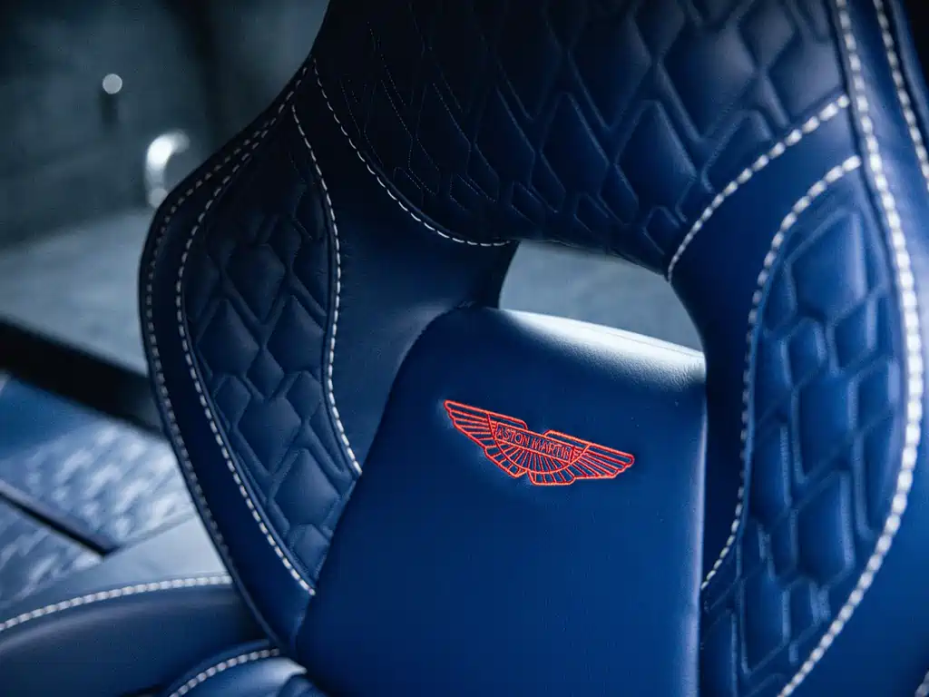 Aston Martin Rapide — миниатюра 19
