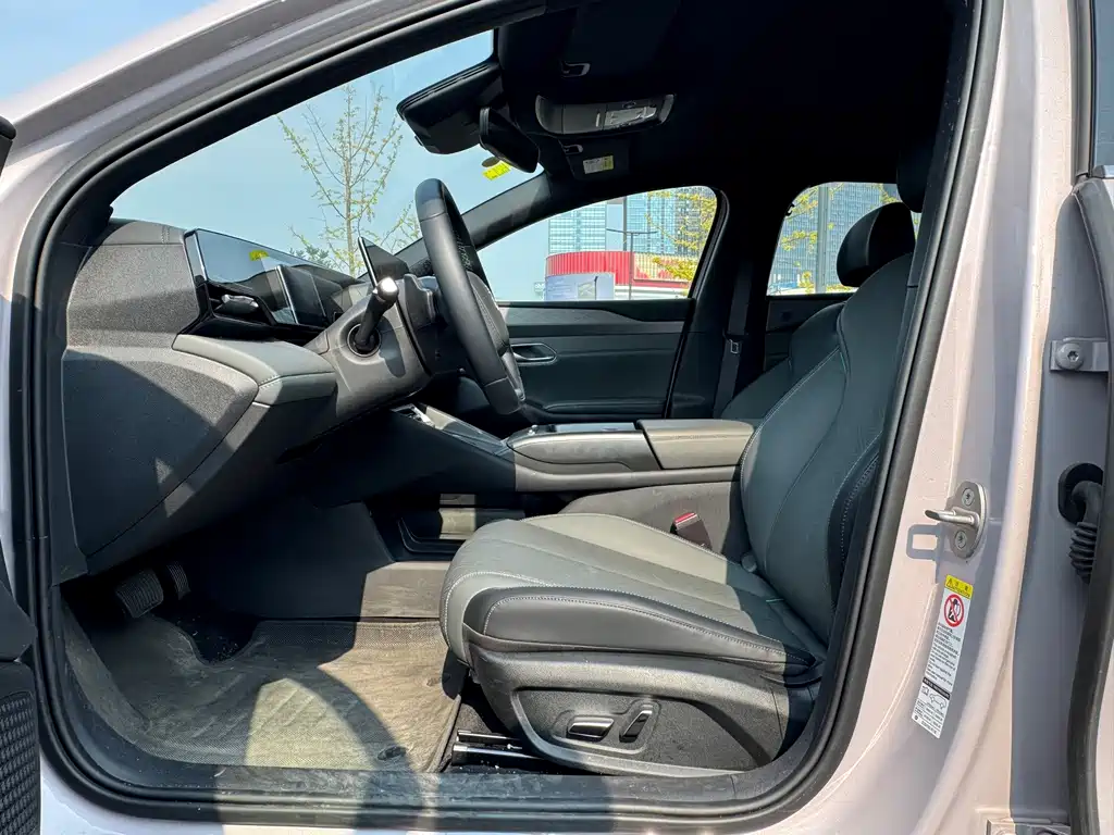 BYD Qin L — миниатюра 4