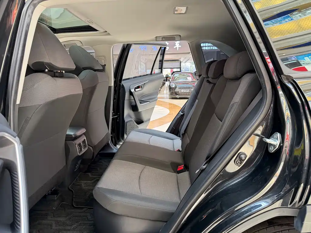 TOYOTA RAV4 RONGFANG