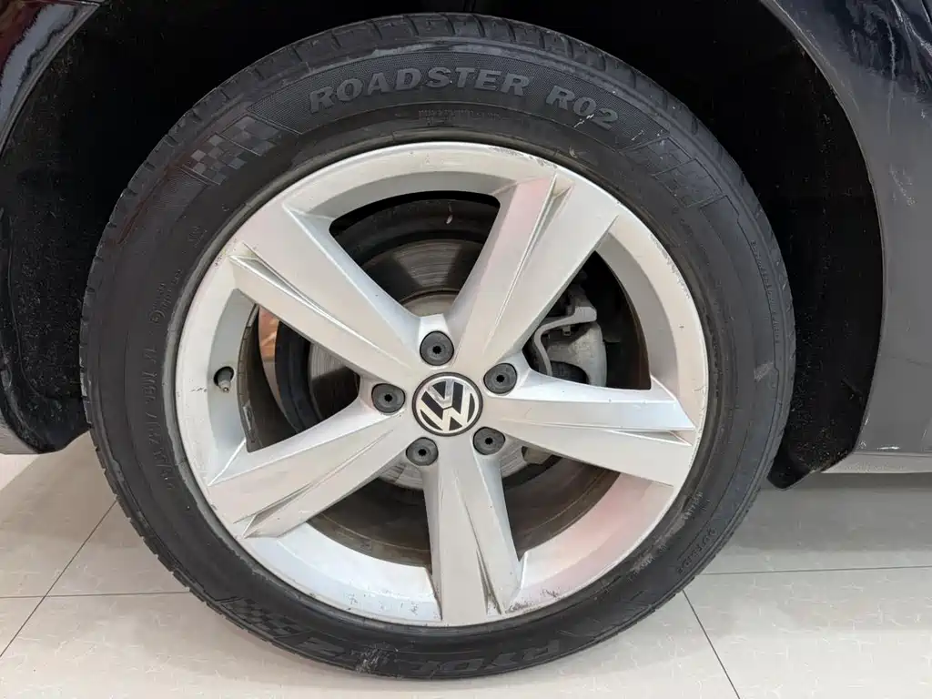 Volkswagen Passat — миниатюра 12
